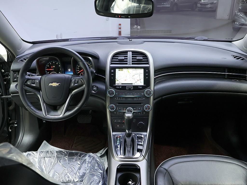 Chevrolet Malibu - Vista 9