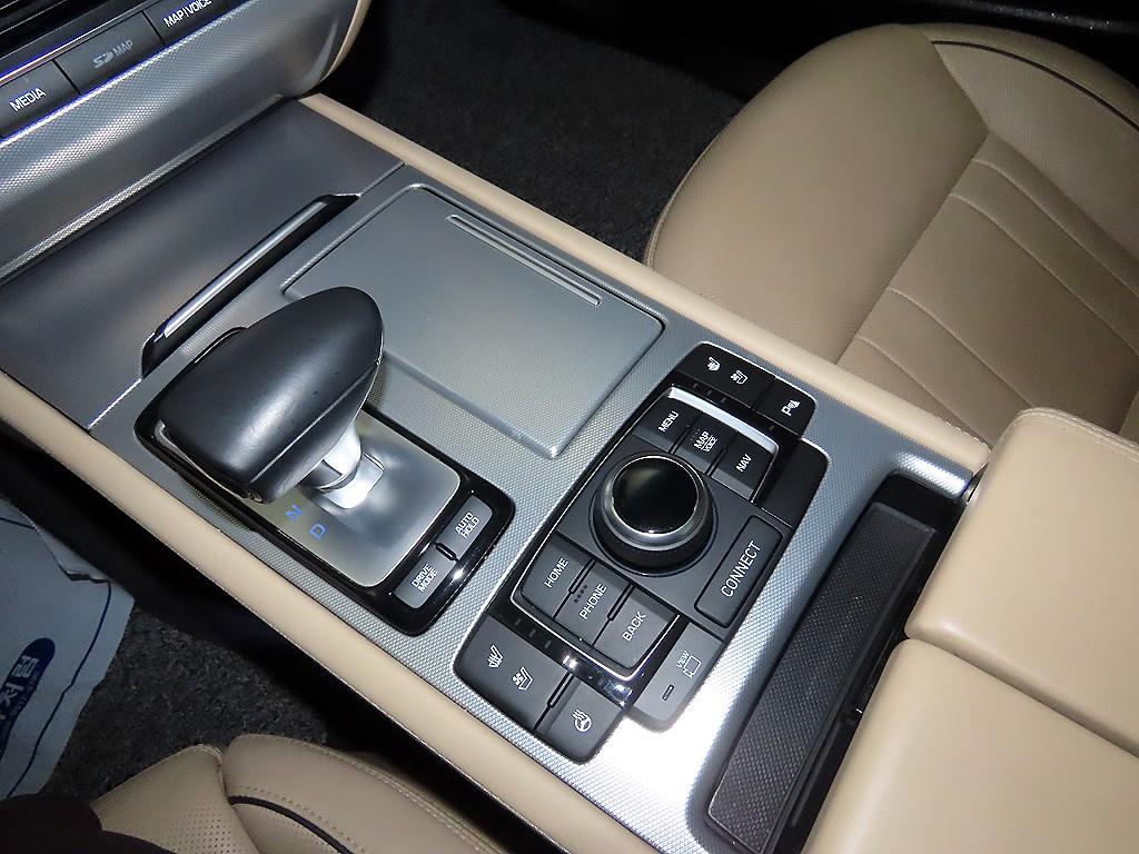 Genesis G80 - Vista 12