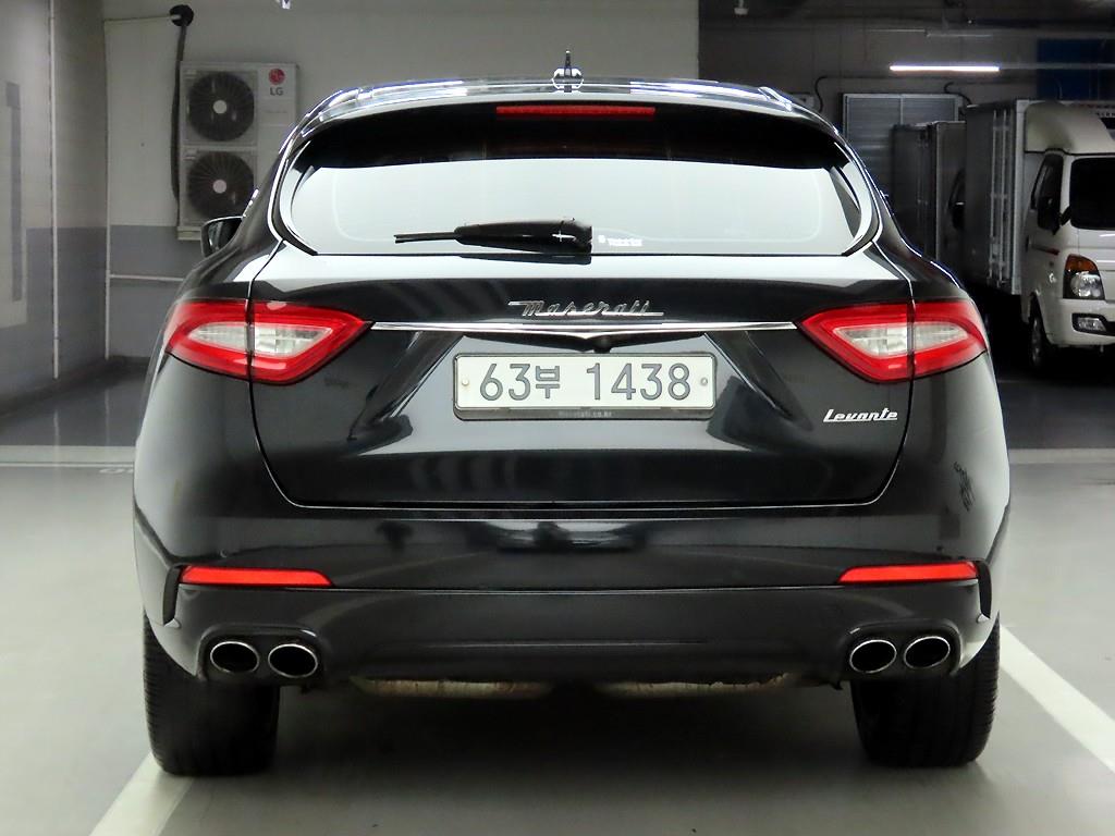 Maserati Levante - Vista 3
