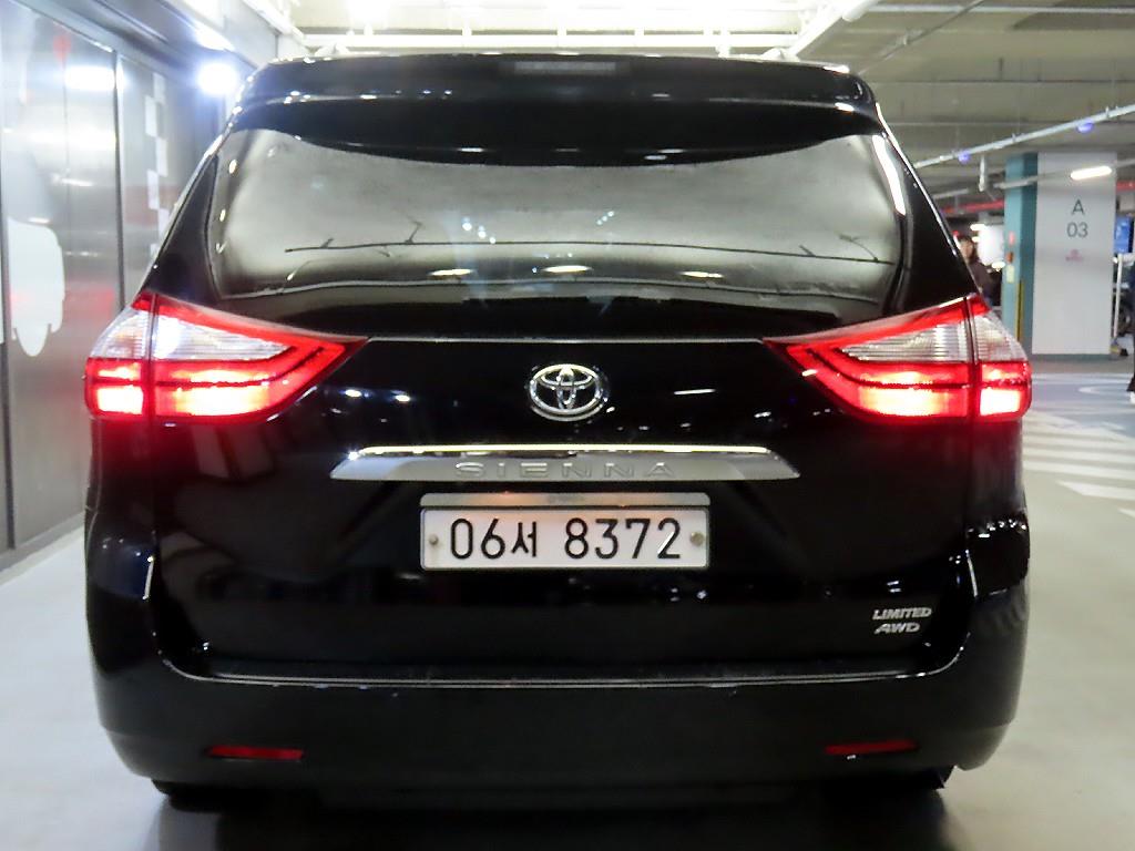 Toyota Siena - Vista 5