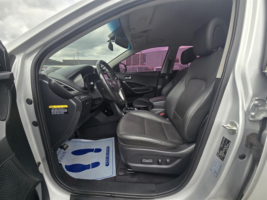 HYUNDAI Santa Fe 2018 Gris - Importación desde Corea - HF Imports Iquique - Foto 13