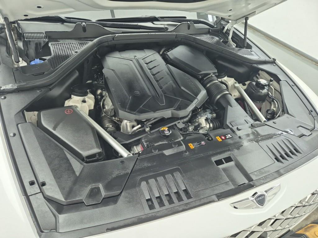 Genesis GV80 - Vista 6