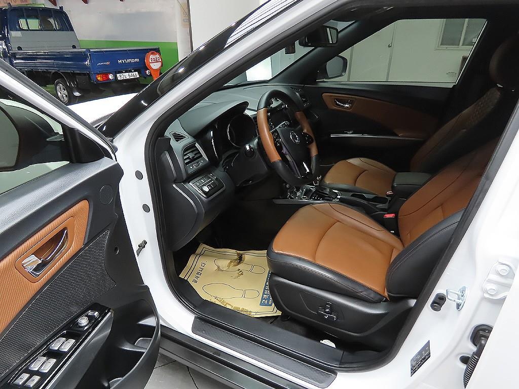 Ssangyong Tivoli 2019 Blanco - Importación desde Corea - HF Imports Iquique - Foto 11