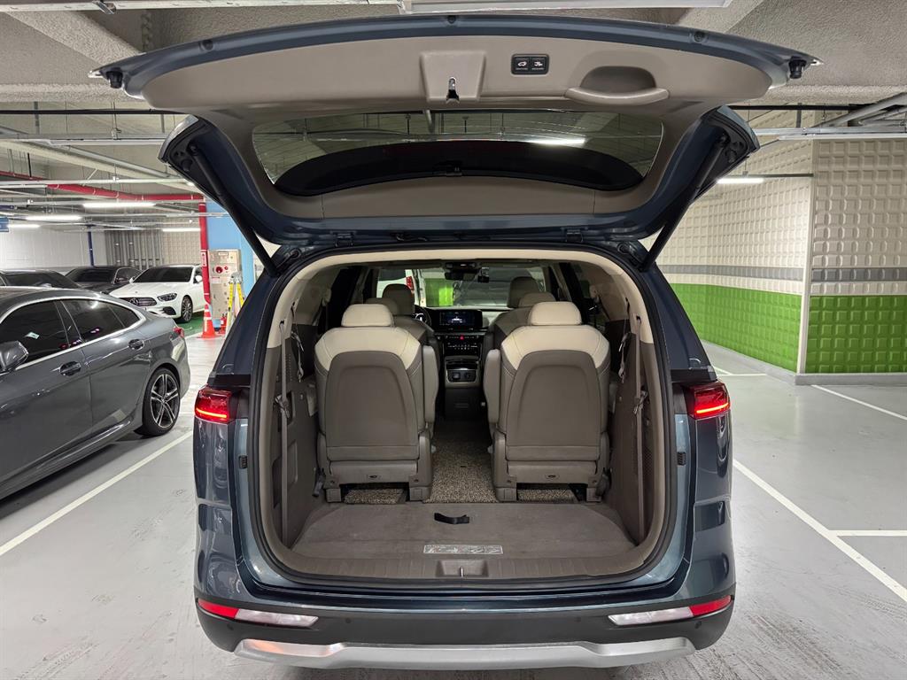 KIA Carnival - Vista 5