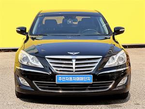 HYUNDAI Genesis - Vista 2