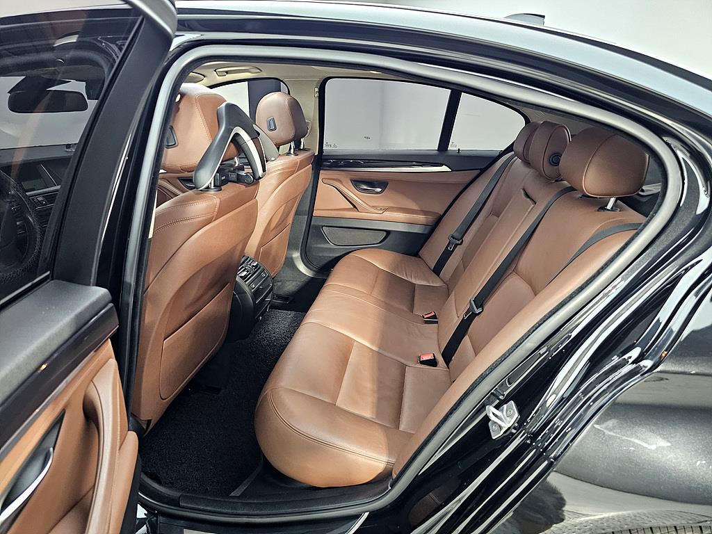 BMW 5 Series - Vista 9