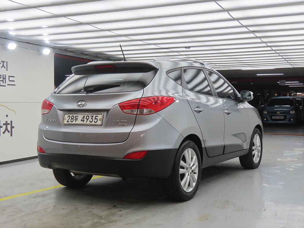 HYUNDAI Tucson - Vista 4