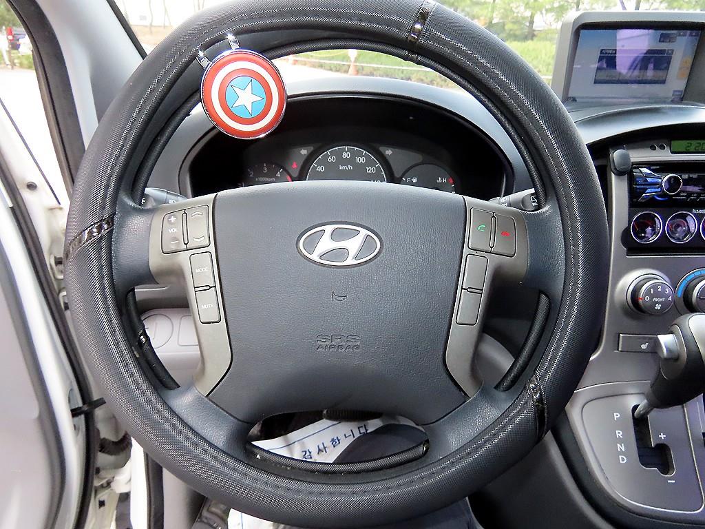 HYUNDAI Starex - Vista 9