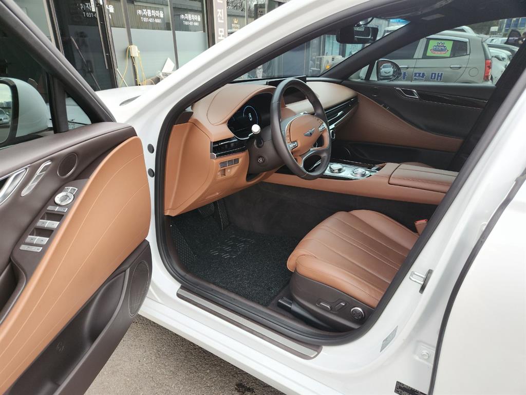 Genesis G80 - Vista 7