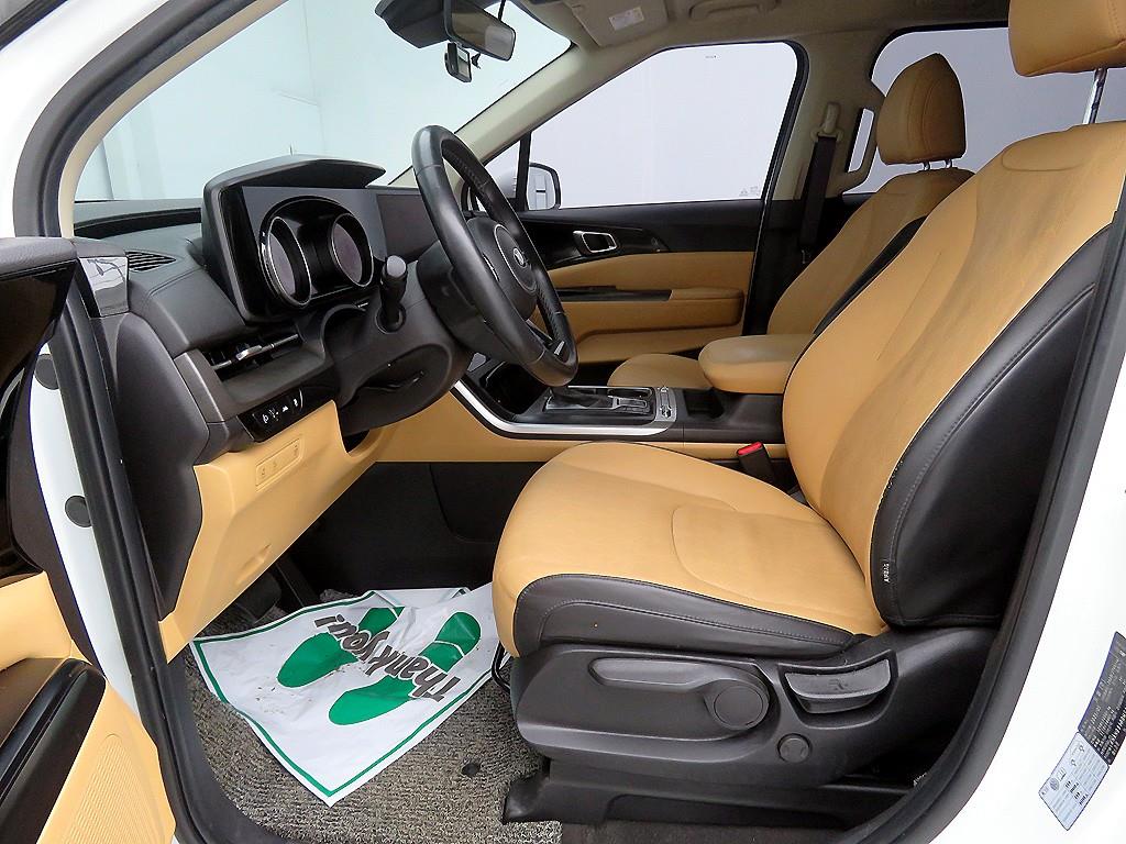 KIA Carnival - Vista 7