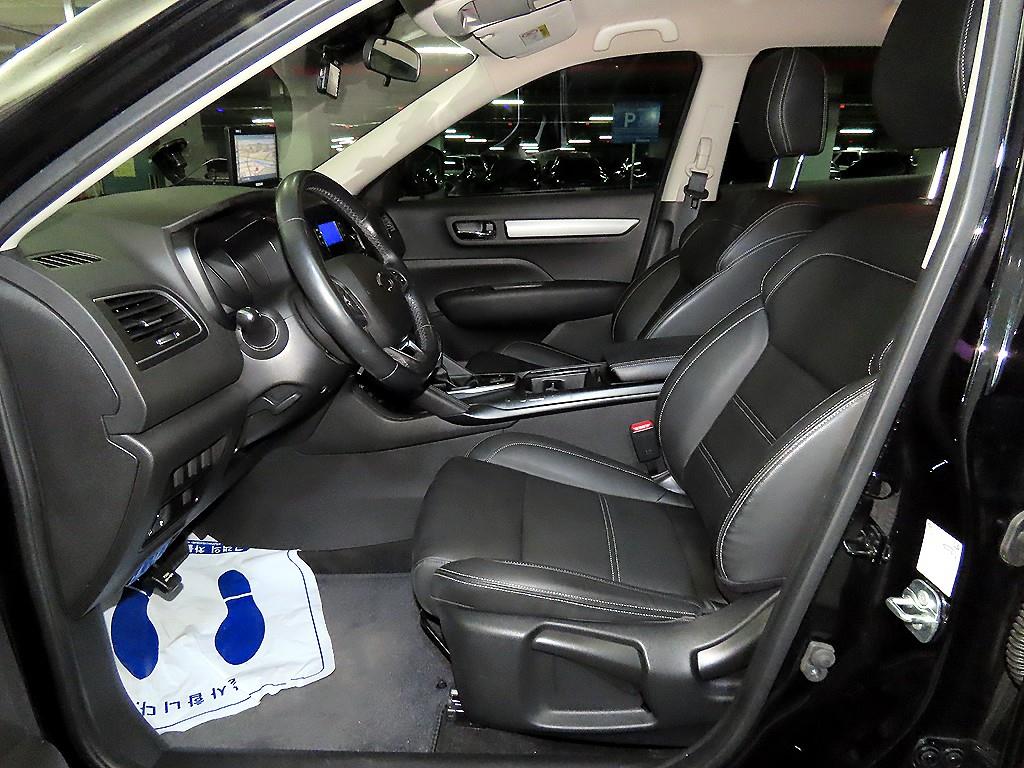 SAMSUNG QM6 - Vista 6