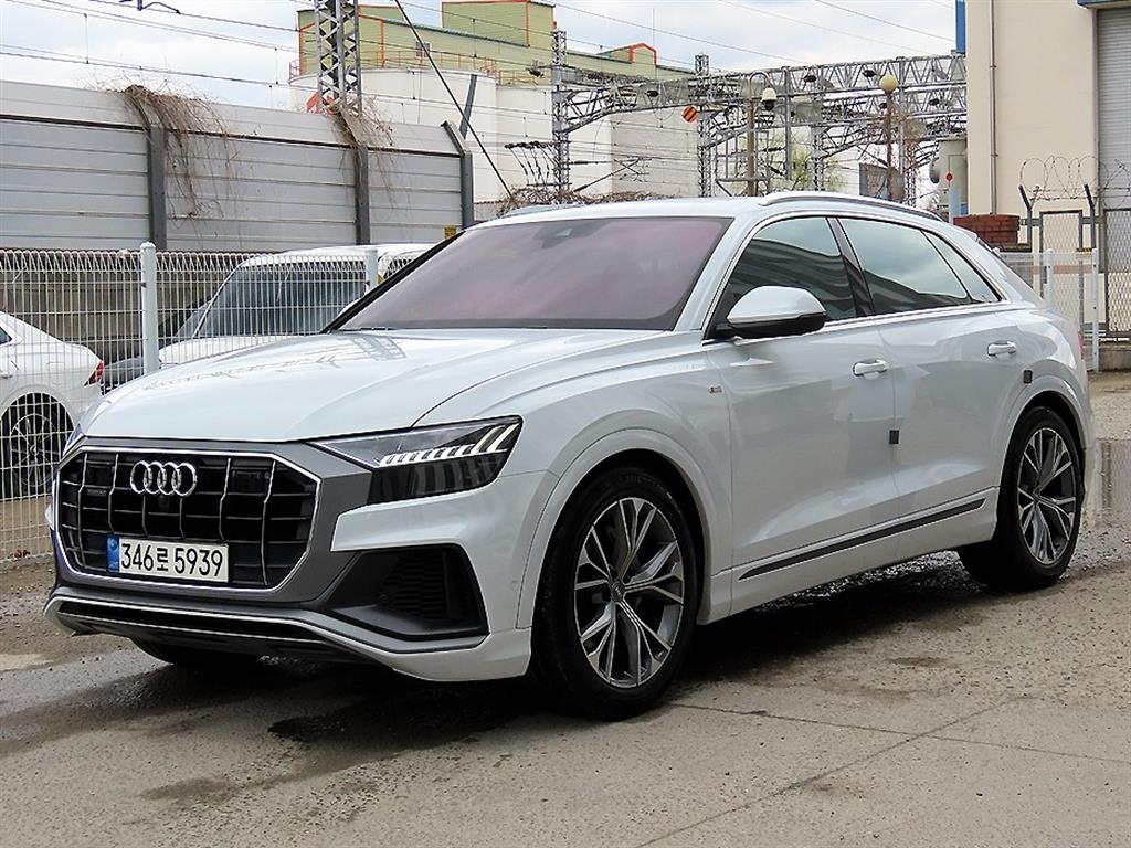 Audi Q8 - Vista 2