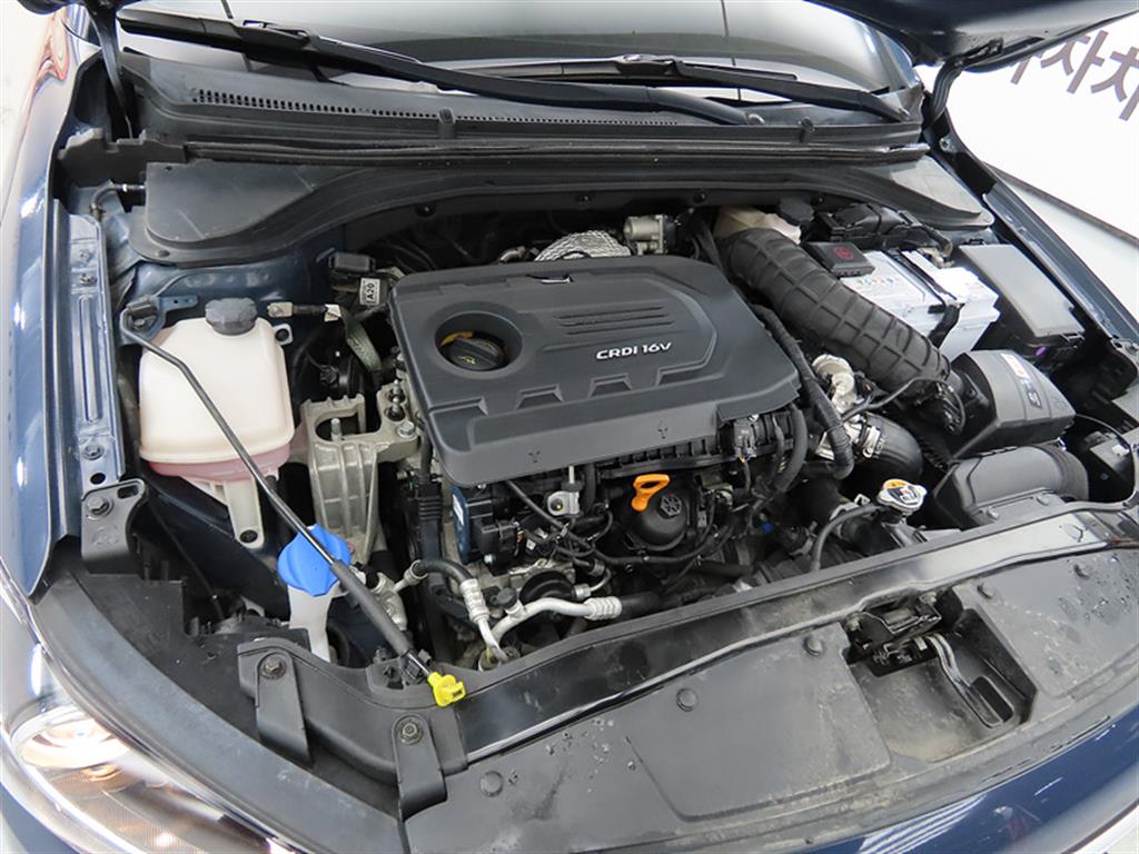 HYUNDAI Avante 2016 Azul - Importación desde Corea - HF Imports Iquique - Foto 17