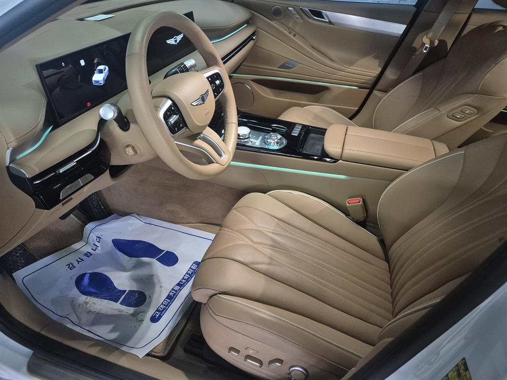 Genesis G80 - Vista 8