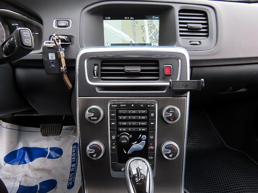 Volvo V60 2016 Azul - Importación desde Corea - HF Imports Iquique - Foto 14