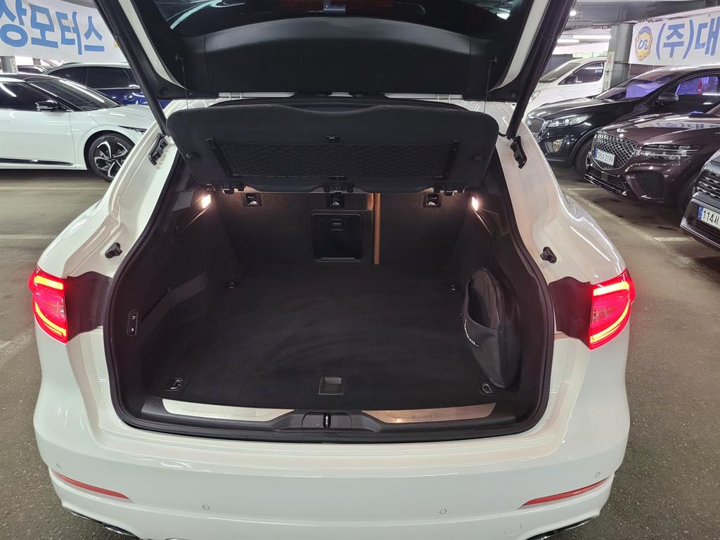 Maserati Levante - Vista 6