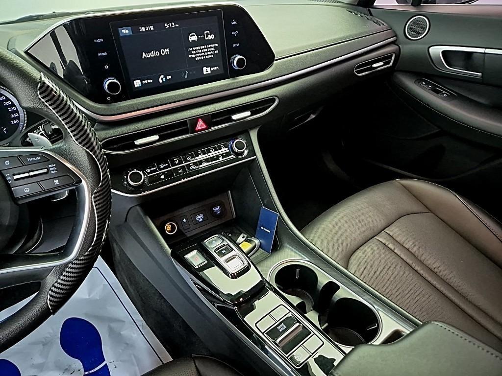 HYUNDAI Sonata - Vista 10