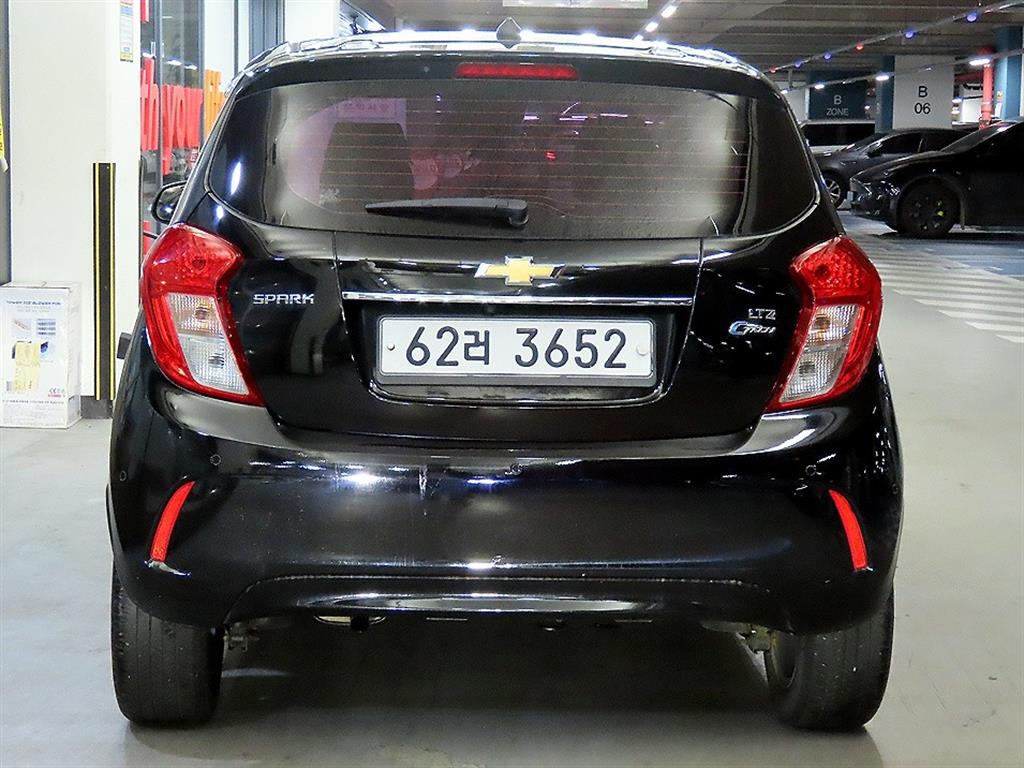 Chevrolet Spark - Vista 5