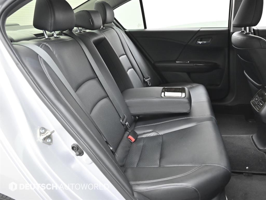 Honda Accord - Vista 11