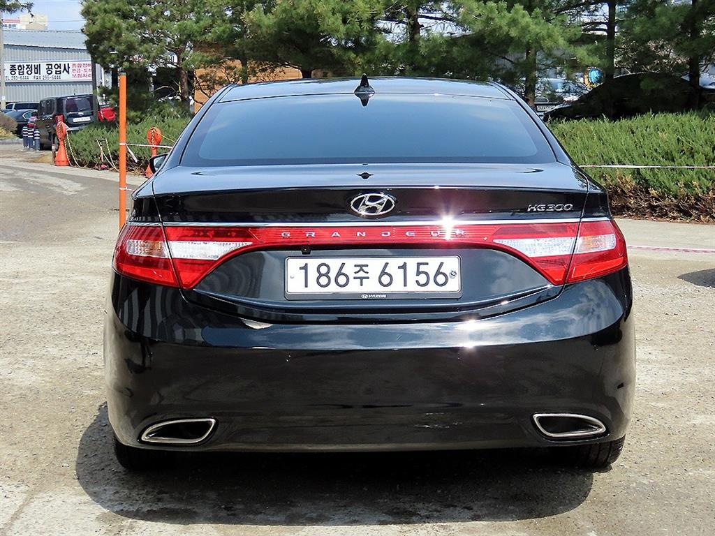 HYUNDAI Grandeur - Vista 4