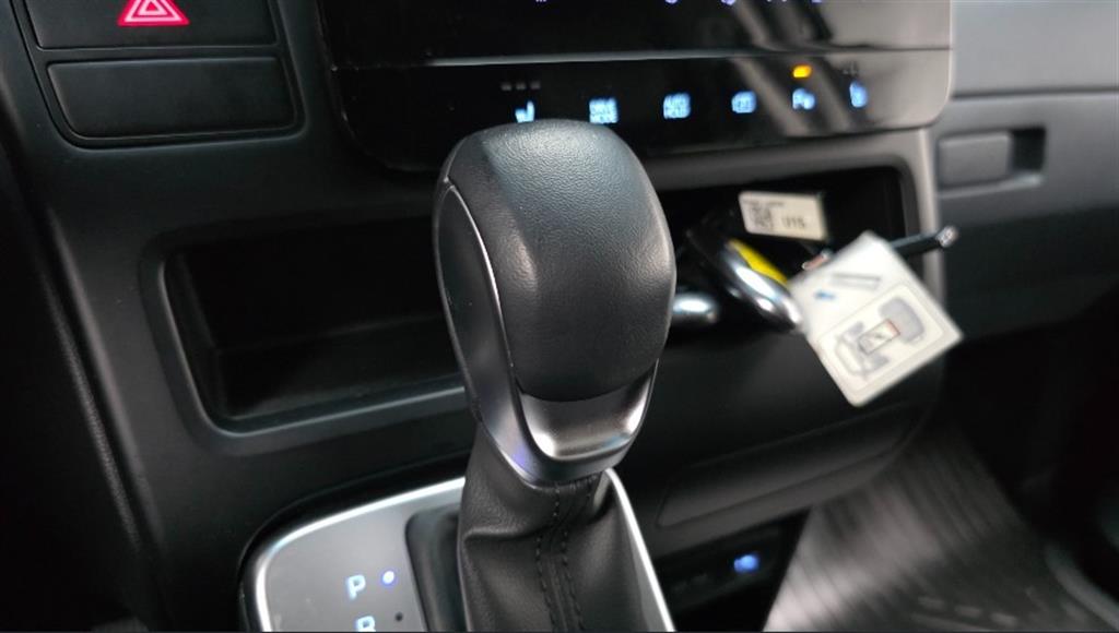 HYUNDAI Staria - Vista 8