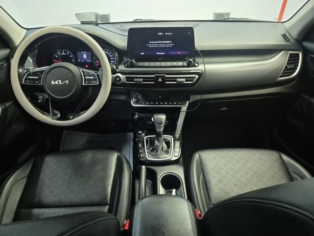 KIA Seltos - Vista 5