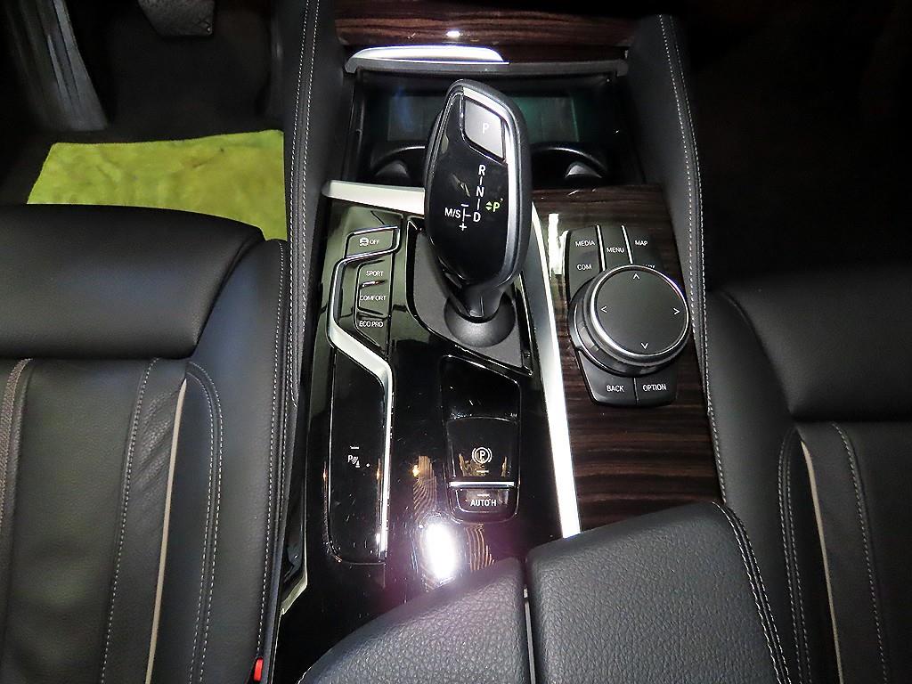 BMW 5 Series - Vista 12