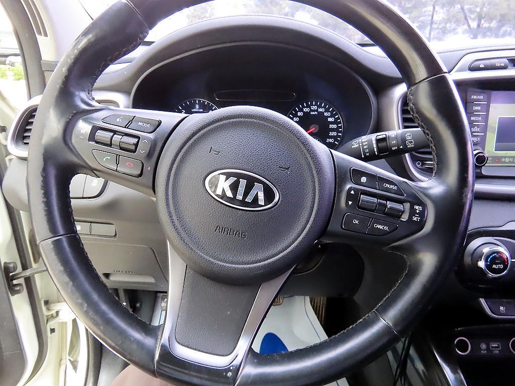 KIA Sorento - Vista 8