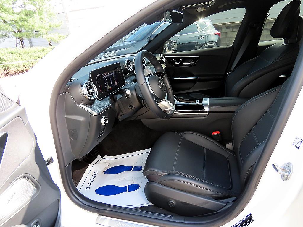 Mercedes Benz C Class - Vista 5