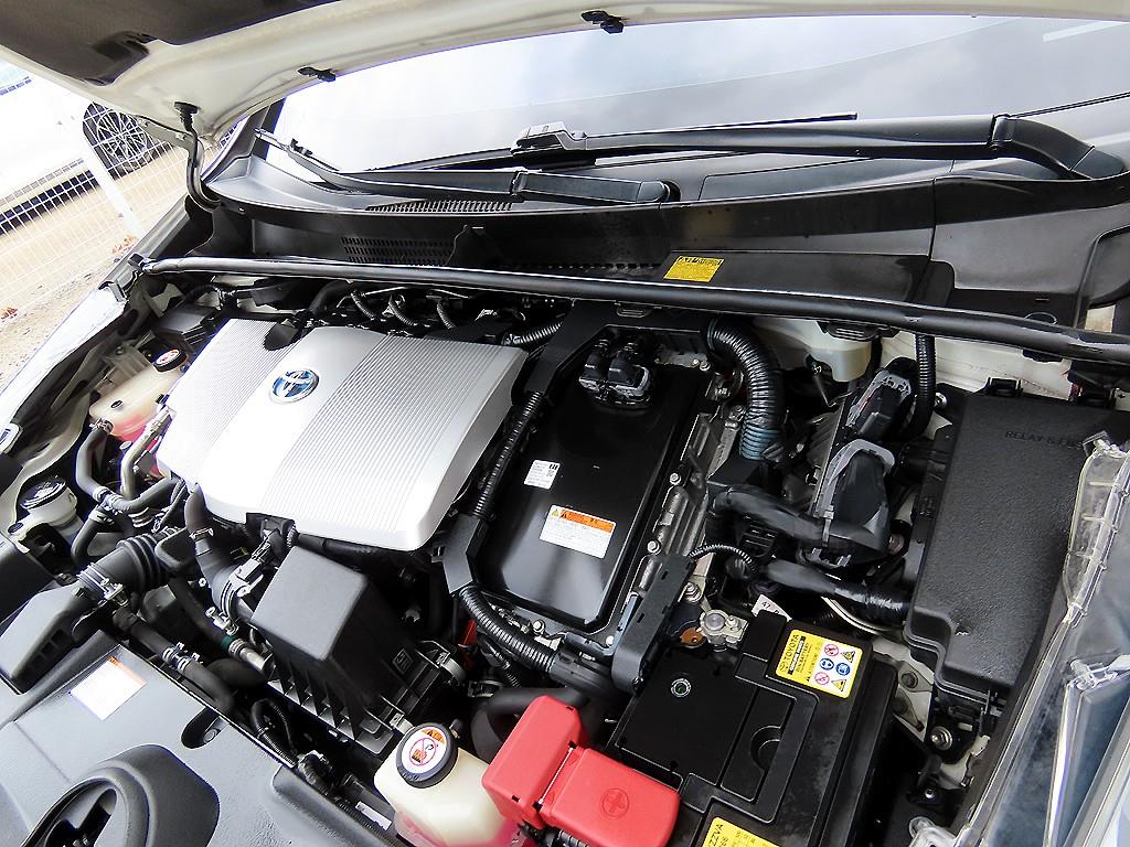 Toyota Prius 2017 Blanco - Importación desde Corea - HF Imports Iquique - Foto 18
