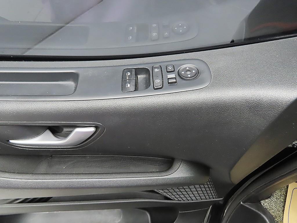 HYUNDAI Staria 2023 Negro - Importación desde Corea - HF Imports Iquique - Foto 9