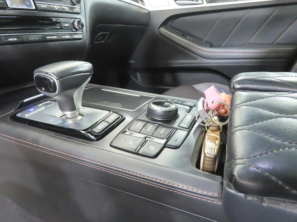 Genesis G80 - Vista 11