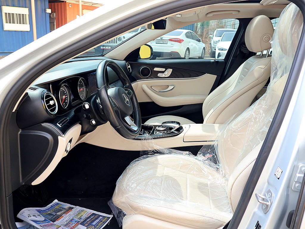 Mercedes Benz E class 2017 Gris - Importación desde Corea - HF Imports Iquique - Foto 10