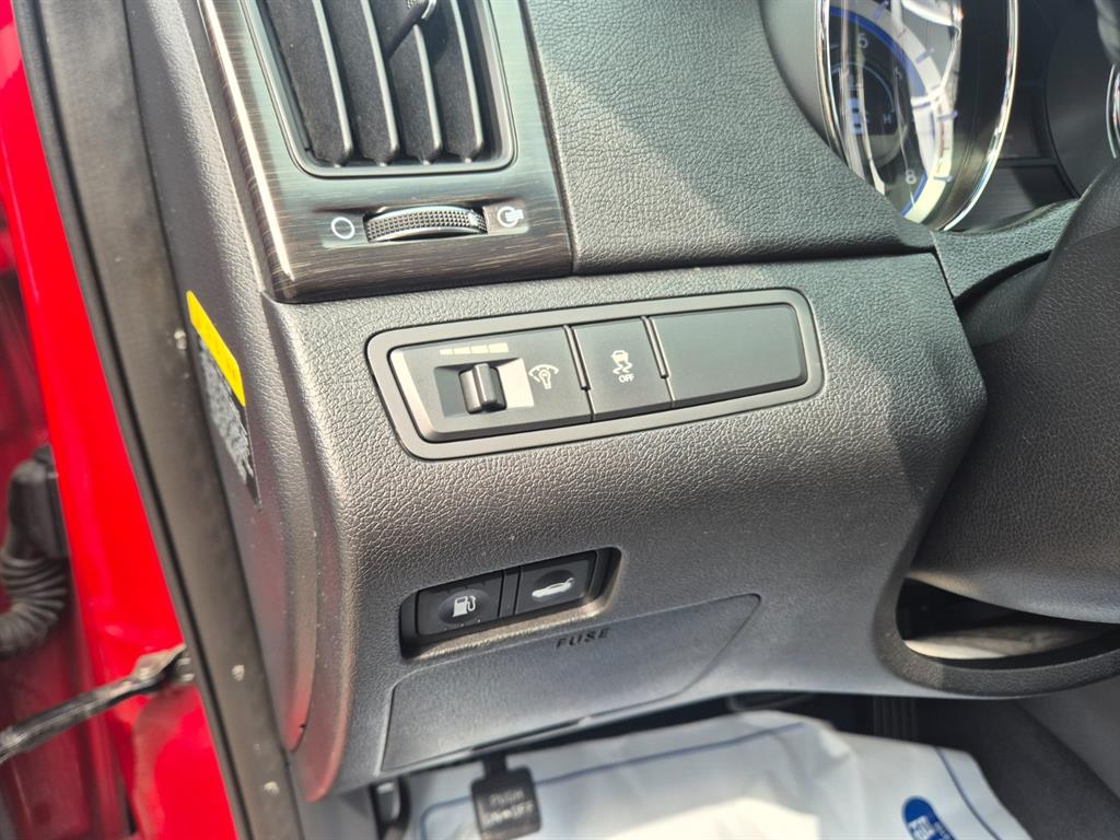 HYUNDAI Sonata - Vista 11