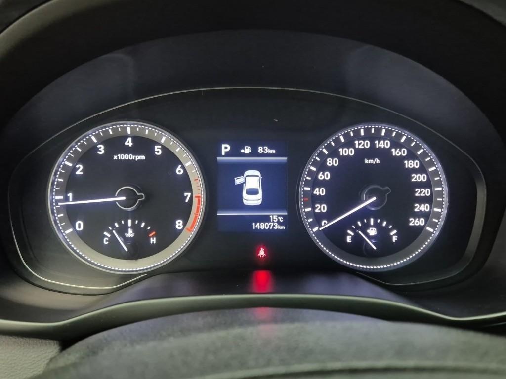 HYUNDAI Grandeur - Vista 6