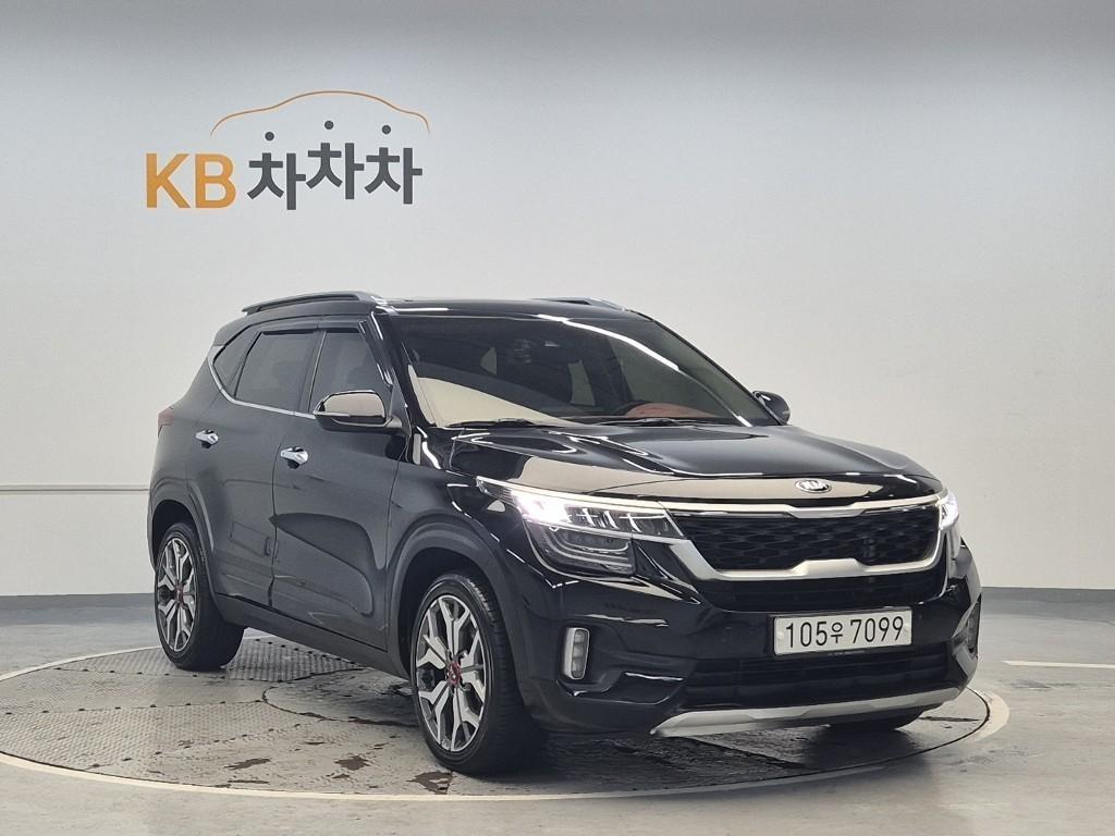 KIA Seltos - Vista 4