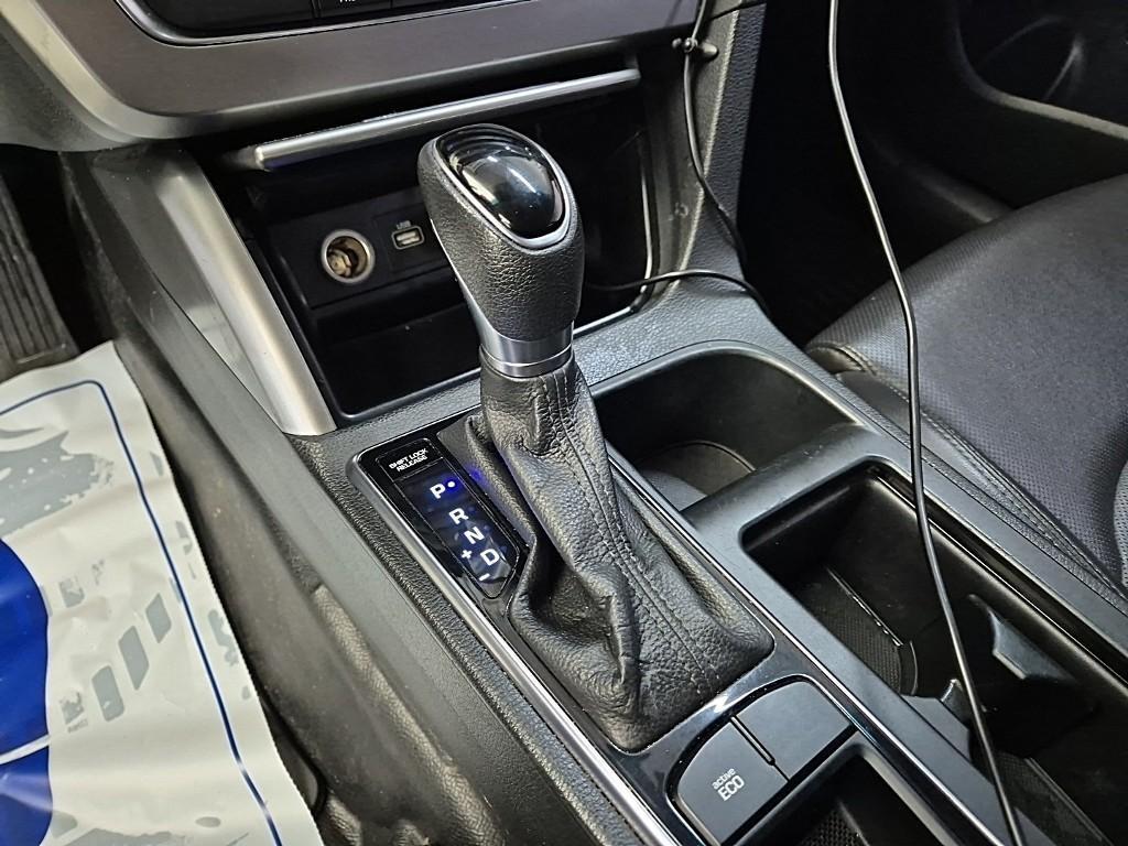 HYUNDAI Sonata - Vista 8