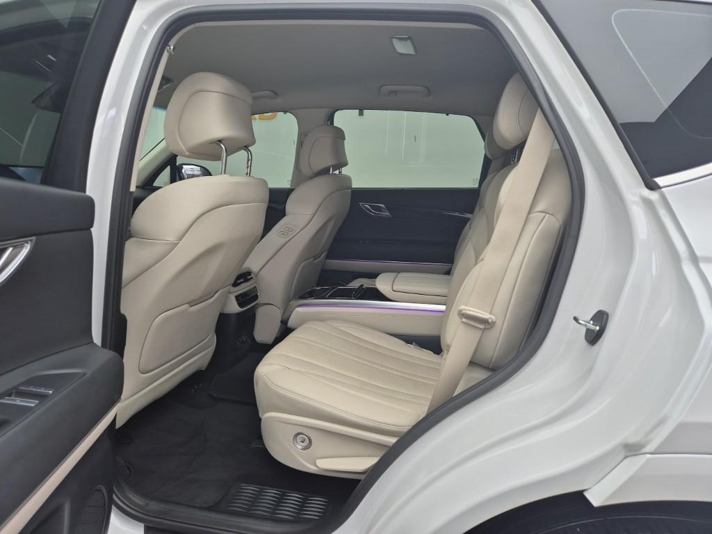 Genesis GV80 - Vista 12