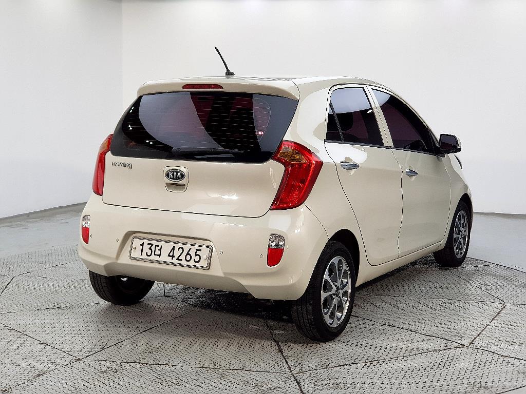 KIA Morning - Vista 4