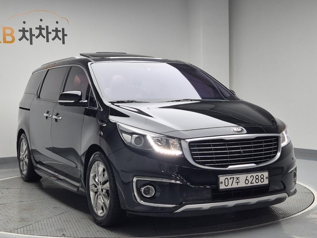 KIA Carnival - Vista 4