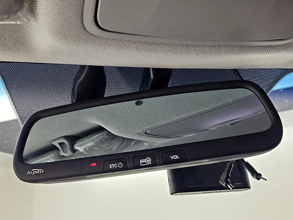 HYUNDAI Avante - Vista 11