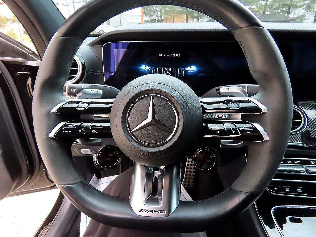 Mercedes Benz E class - Vista 8