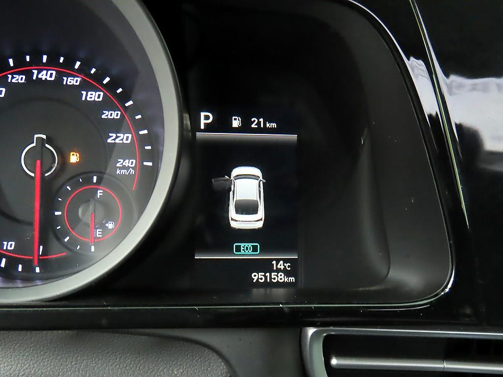 HYUNDAI Avante - Vista 8