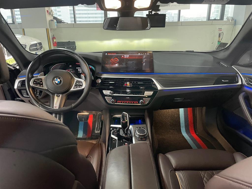 BMW 5 Series 2021 Negro - Importación desde Corea - HF Imports Iquique - Foto 13