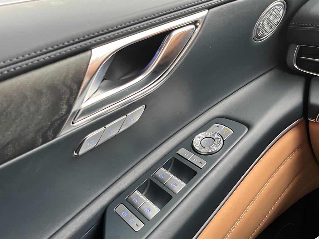 Genesis GV80 - Vista 11