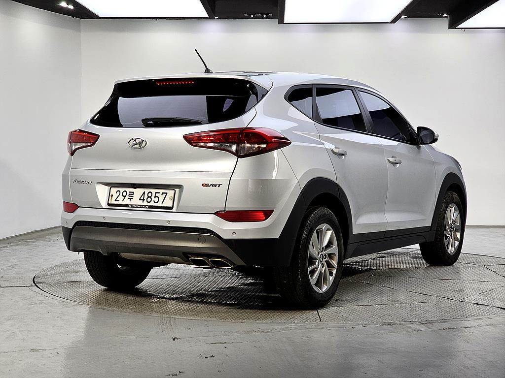HYUNDAI Tucson - Vista 4
