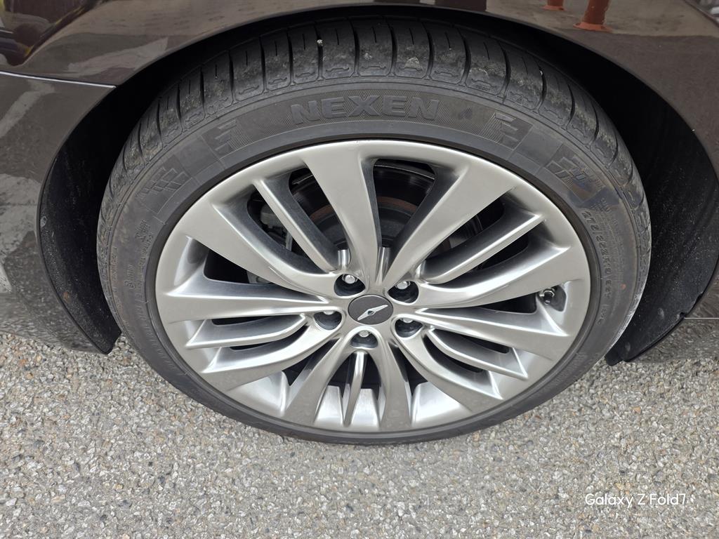 Genesis G80 - Vista 5