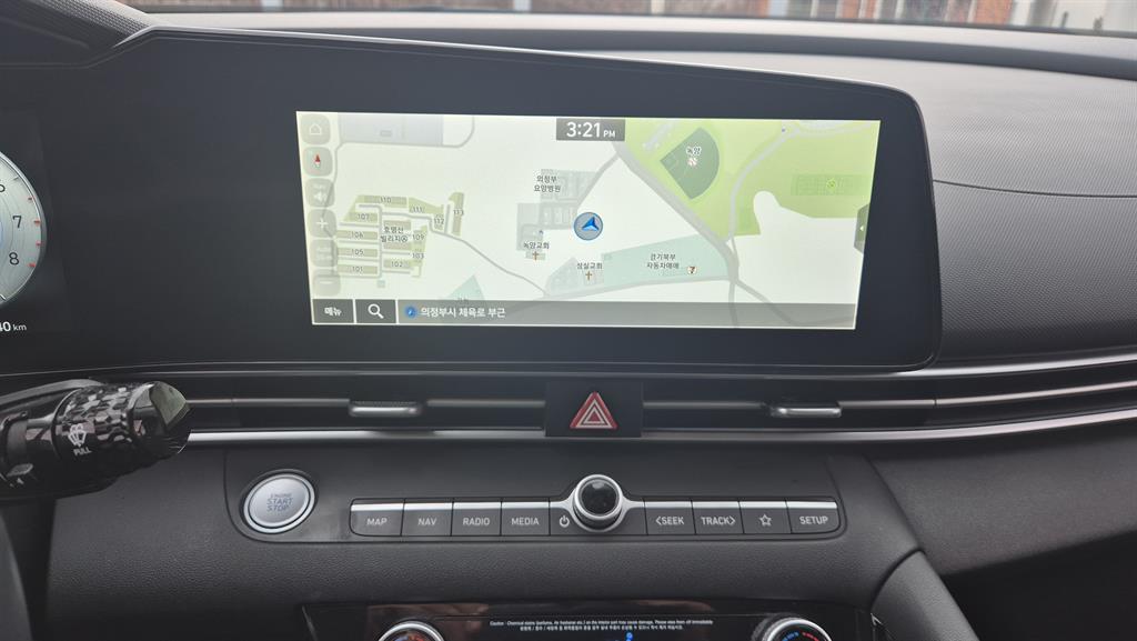 HYUNDAI Avante - Vista 5