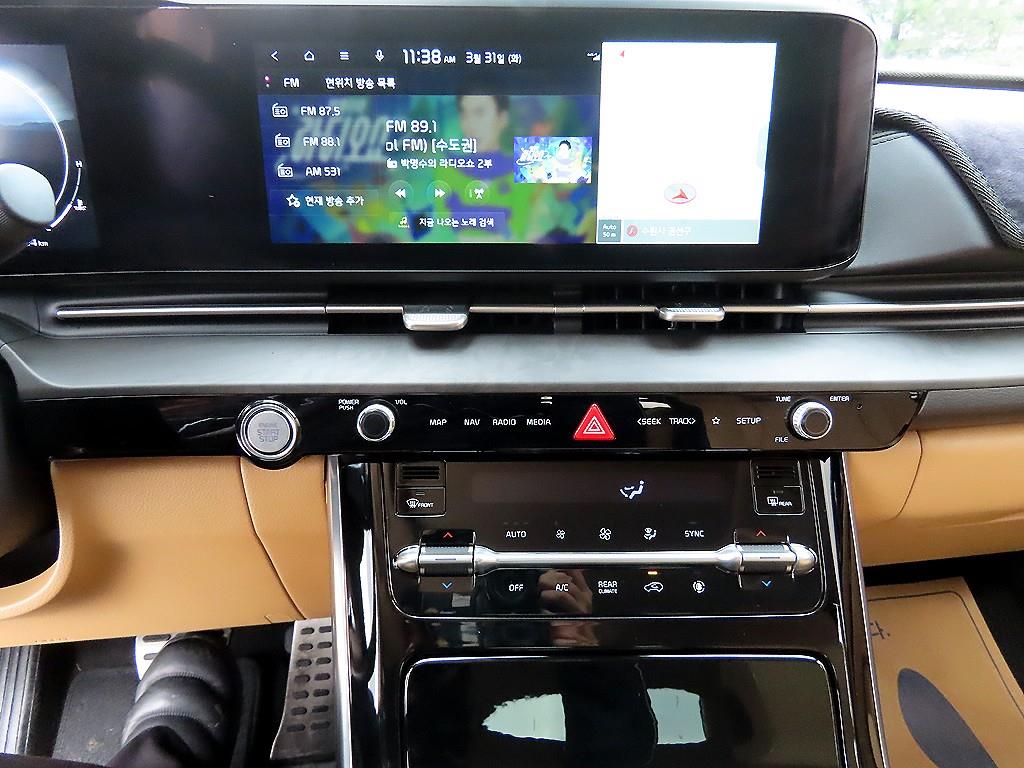 KIA Carnival - Vista 12