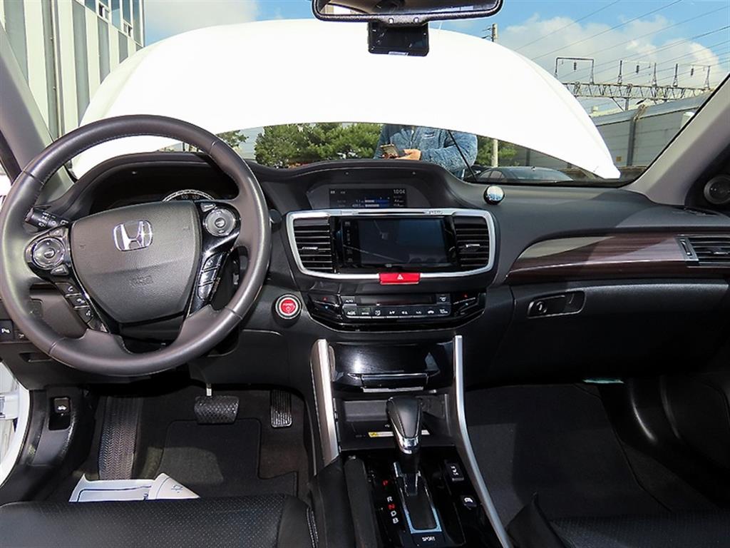 Honda Accord - Vista 7